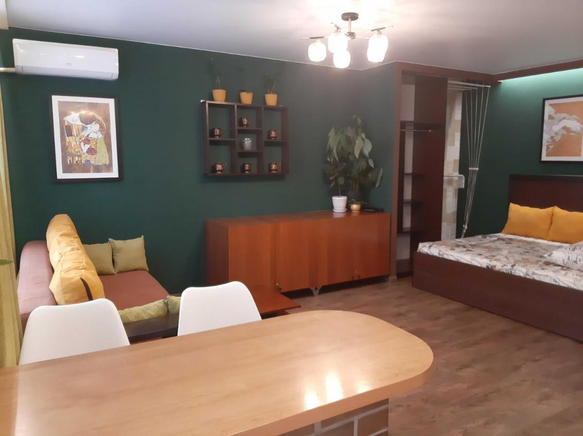 Проспект Победы 90 Cernihiv Exterior foto